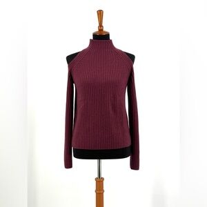 360 Cashmere Gianna Cold Shoulder Ribbed Cashmere Sweater in Syrah Size M